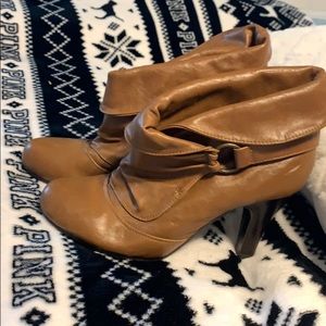 Heeled booties